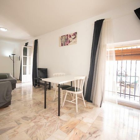 Apartamentos Arc House Севілья Екстер'єр фото