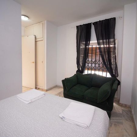 Apartamentos Arc House Севілья Екстер'єр фото